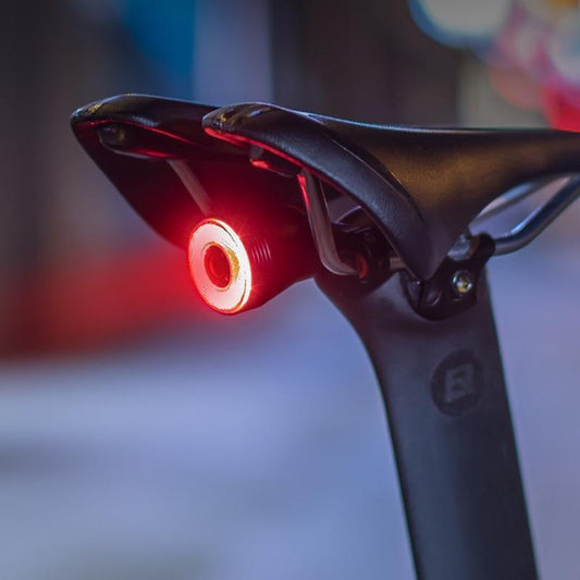 Rücklicht LED mit intelligentem Bremsensor — Ideal für städtische und sportliche Fahrten 